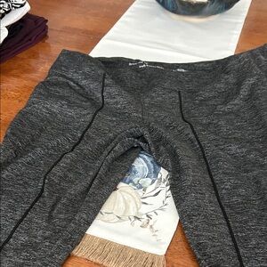 Capri work out pants